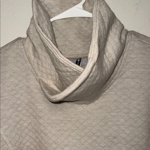 Kuhl Women's Cowl Neck Sweater Off White/khaki - Large. B2